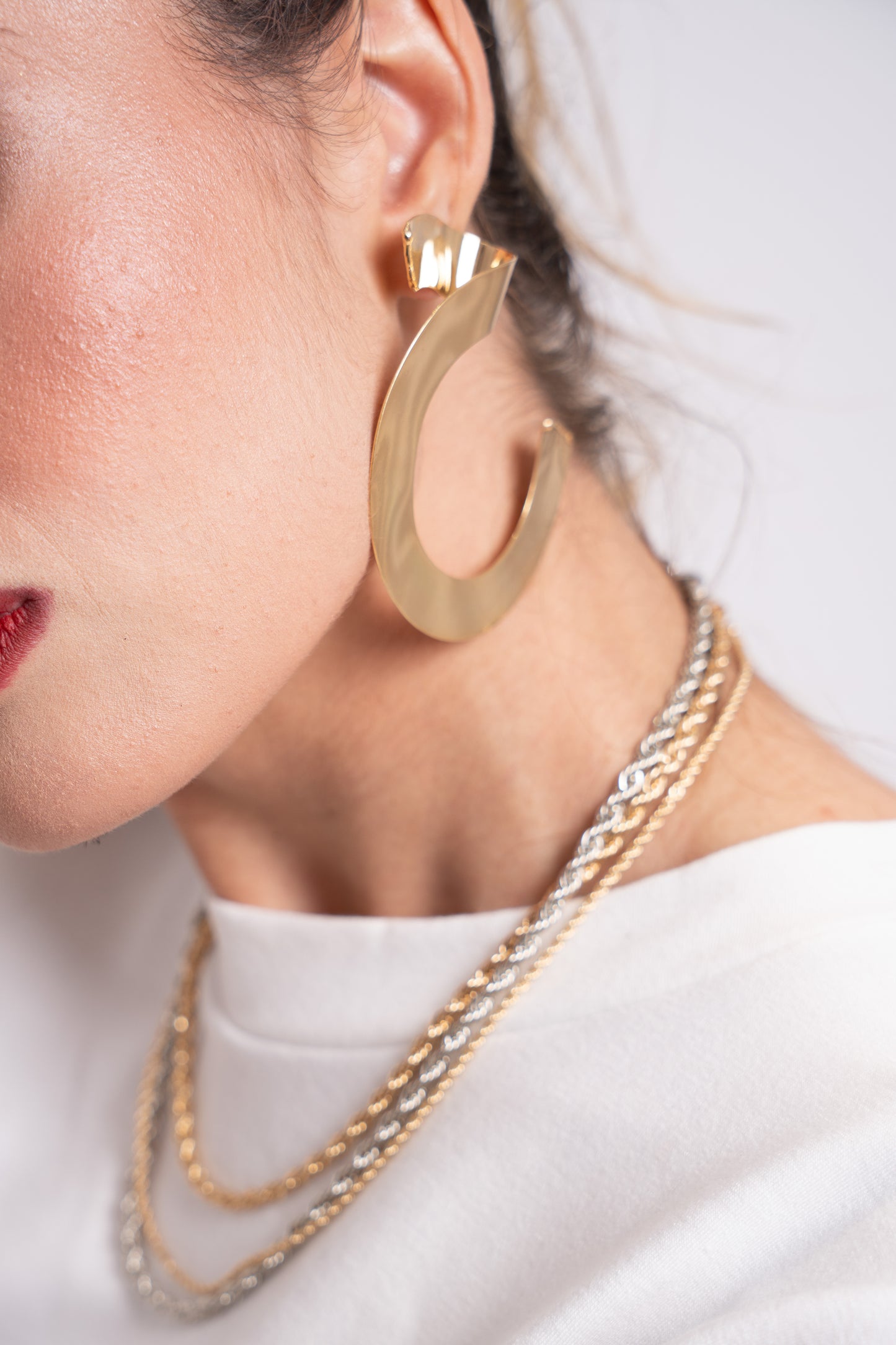 Brinco Manu Ouro 18k