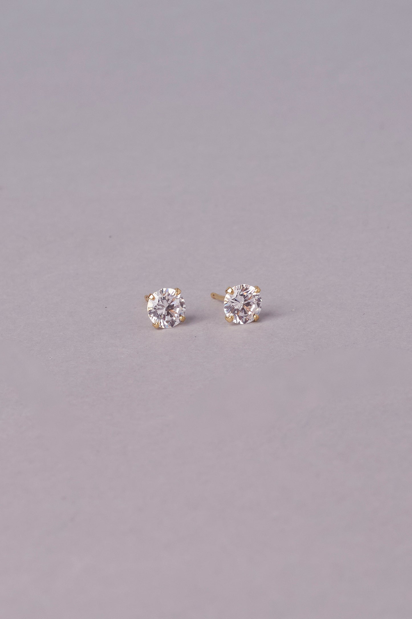 Brinco Carolyn Ouro 18k