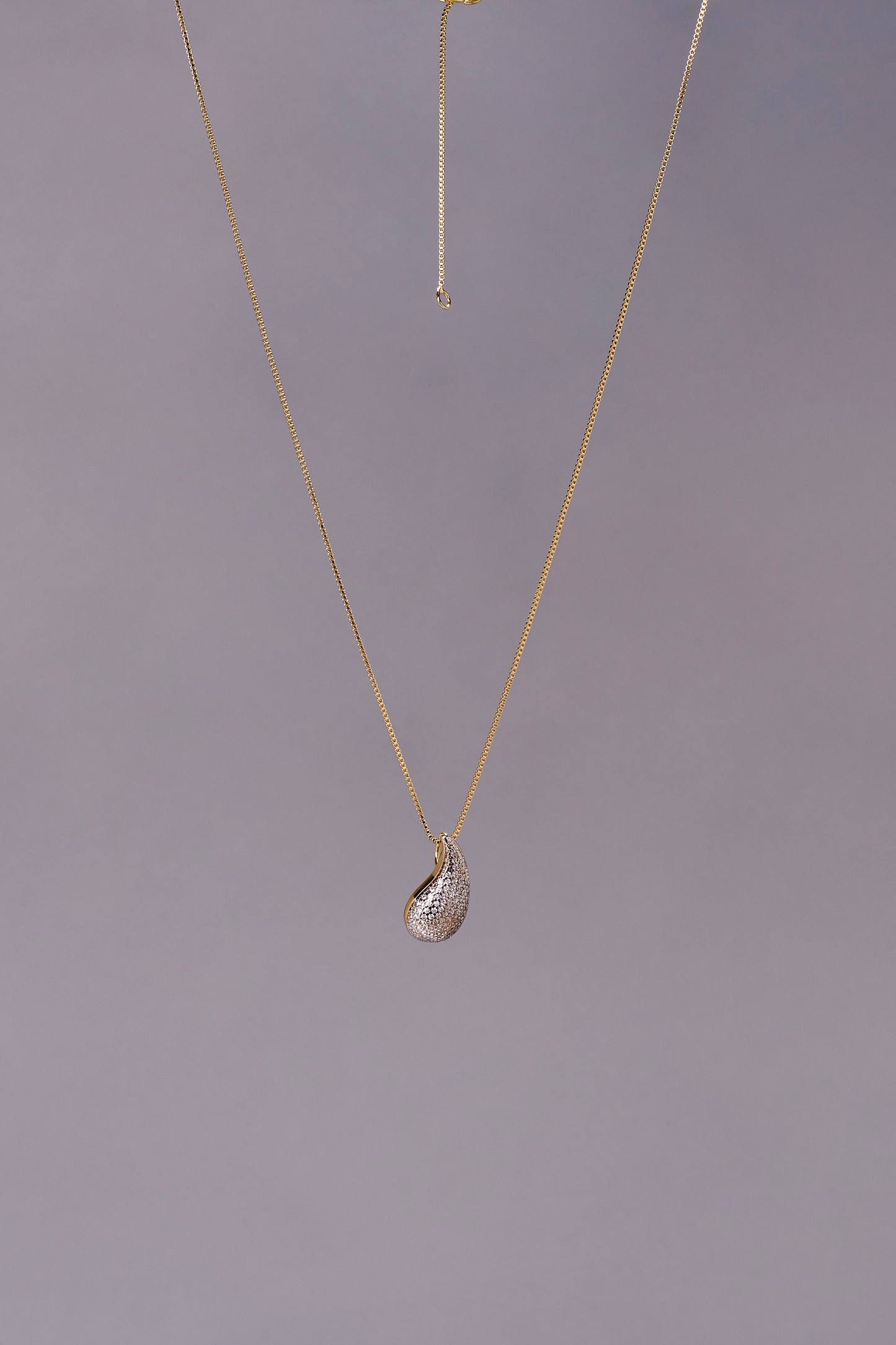 Colar Gota Cravejada Ouro 18k