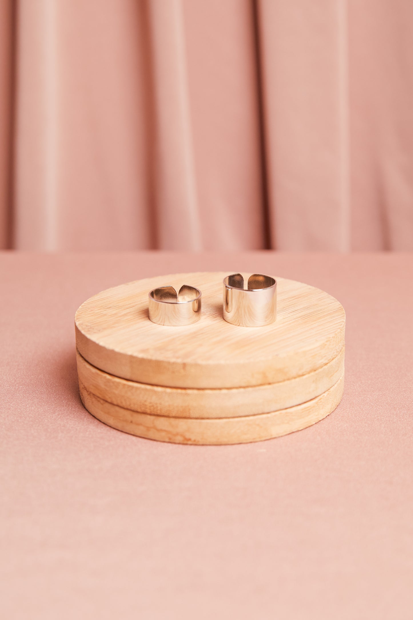 Anel Gabriela G Prata